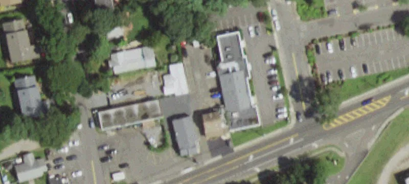 Mixed-Use Retail and Storage Building