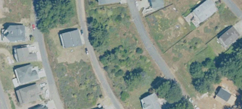 Street-to-Street Residential Lot