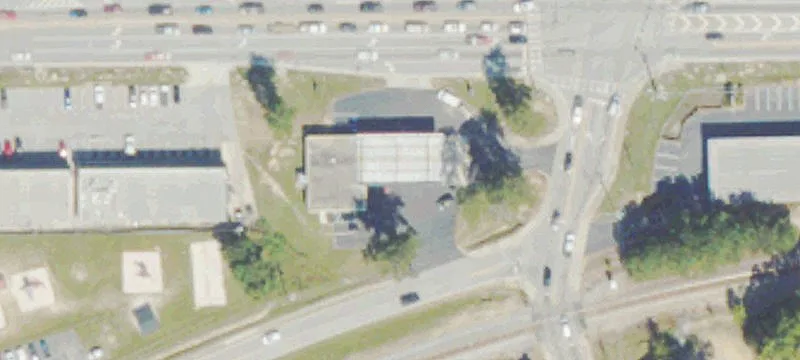 Retail Strip Center With Mixed Tenants