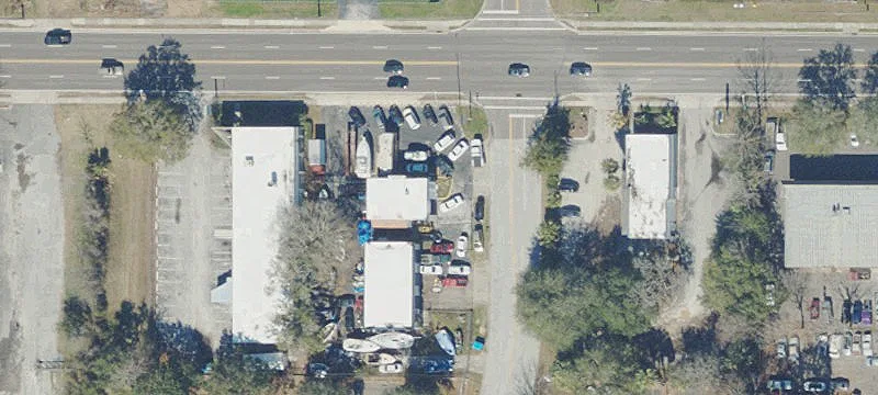 Fully Equipped Auto Shop with Bays