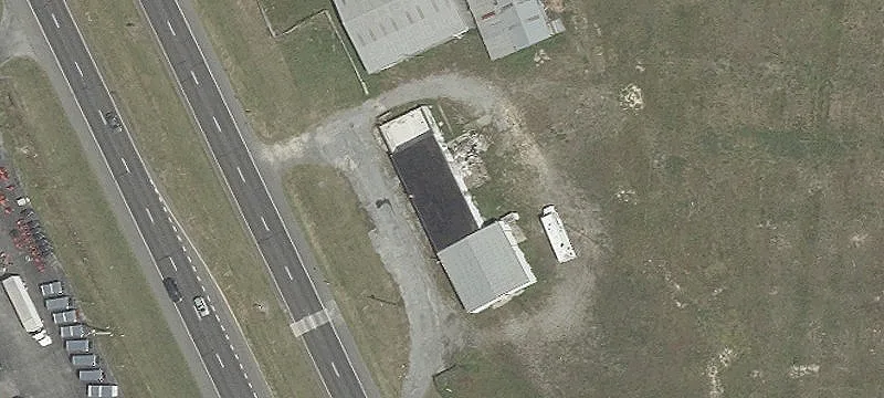 Industrial Property with Multiple Garages