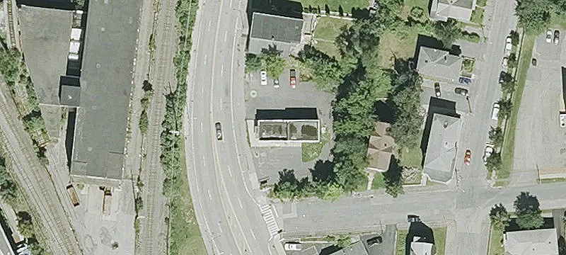 Former Fast-Food Retail Building