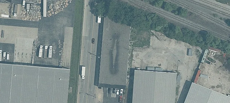 Industrial Flex Building with Multiple Doors