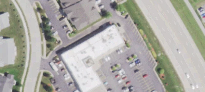 High-Visibility End Cap Retail/Medical Space