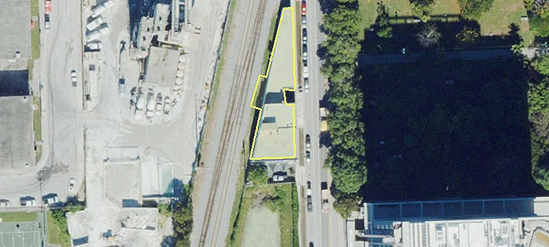 Office/Warehouse Showroom Property