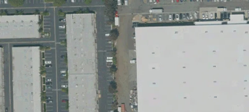 Single-Tenant Warehouse Building