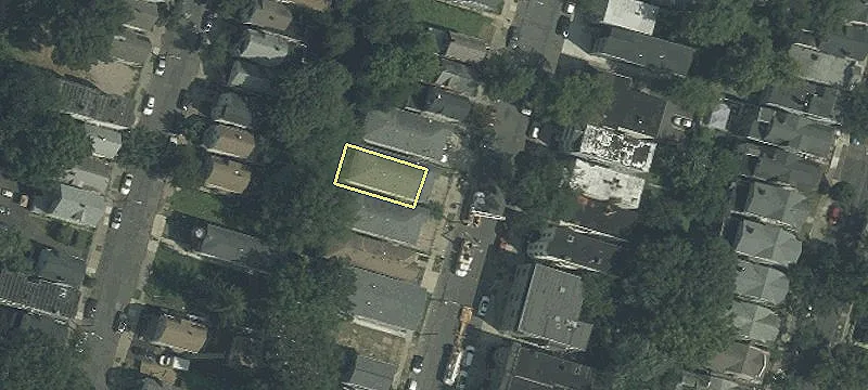 Updated Ground-Floor 3BR Apartment