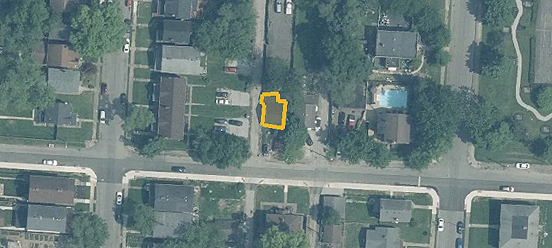 Residential Lot with Garage