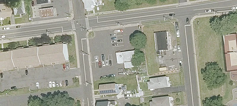 Automotive Service Facility at Intersection