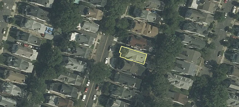 Three-Bedroom Rental Home with Parking