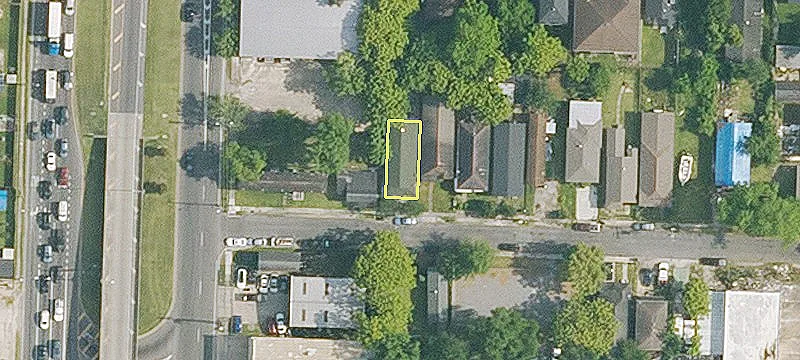 Updated Duplex with Fenced Yard