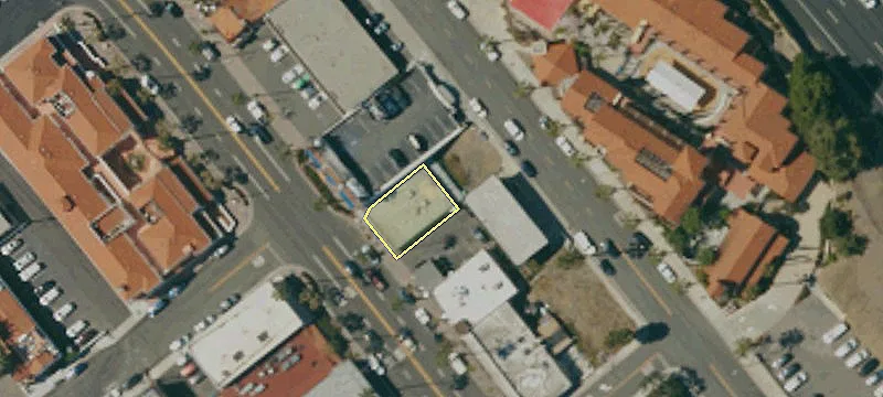Multi-Tenant Retail Property with Dual Frontage