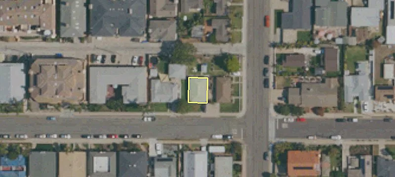 Duplex with Private Patio Units