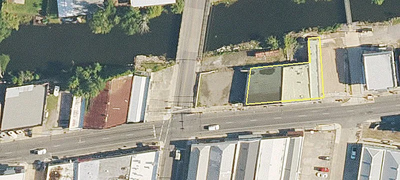 Dual-Frontage Corner Redevelopment Lot
