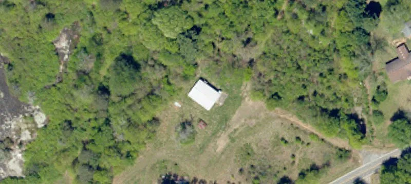 Unrestricted Acreage with Metal Building