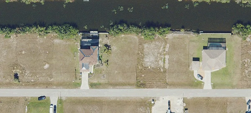 Vacant Freshwater Canal Lot