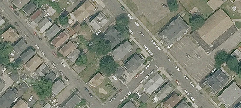 Updated 3BR Second-Floor Apartment