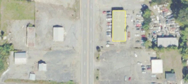 Automotive Service Facility with Shop Bays