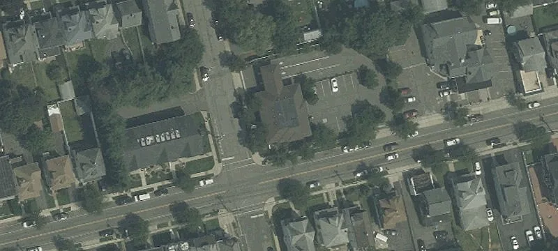 Retail Storefront Building with Highway Access