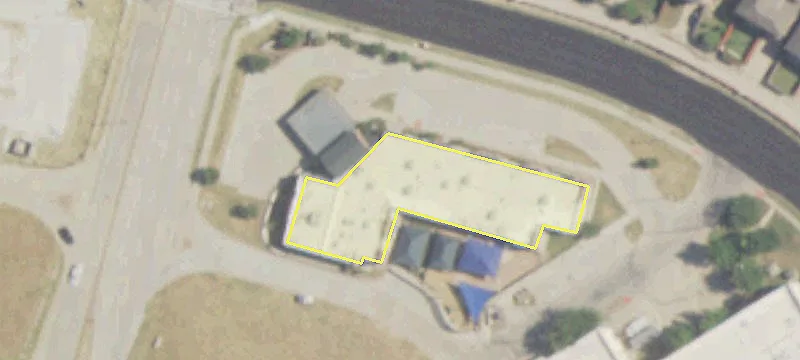 Retail Space on Hard Corner