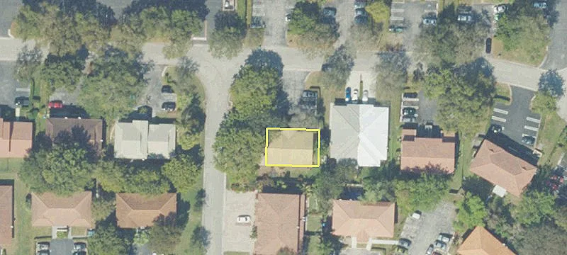 Triplex with Corner Lot