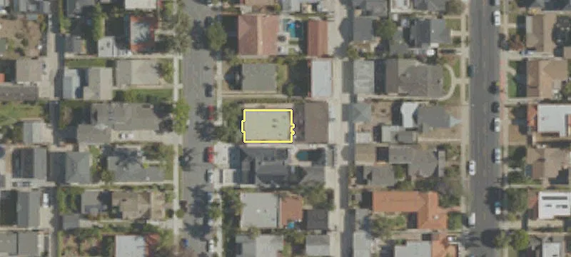 Upgraded Duplex with Private Patios