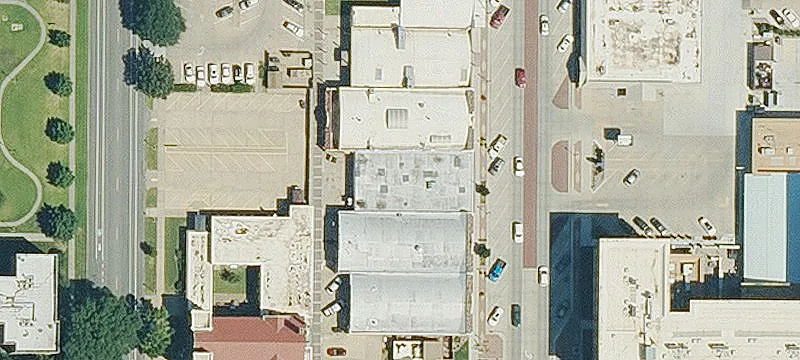 Downtown Retail Suite with Street Parking