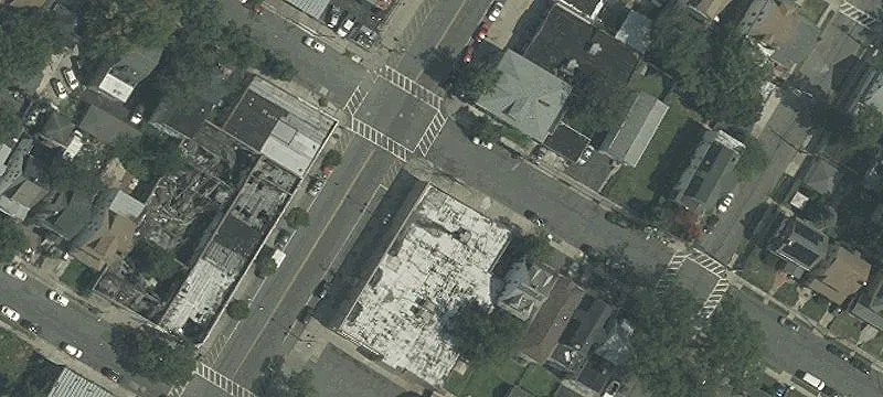 Multi-Use Commercial Building