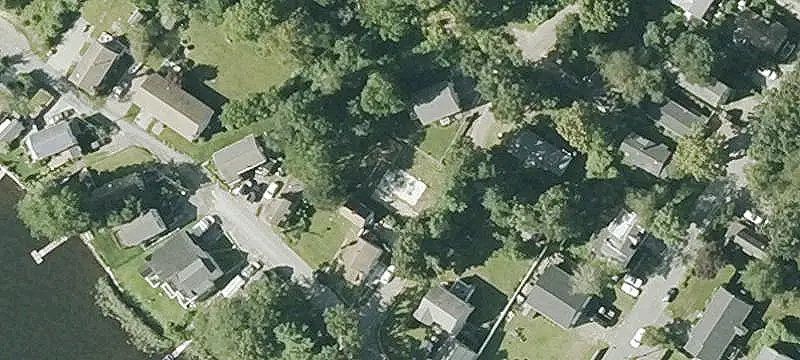 Residential Building Lot in Established Neighborhood