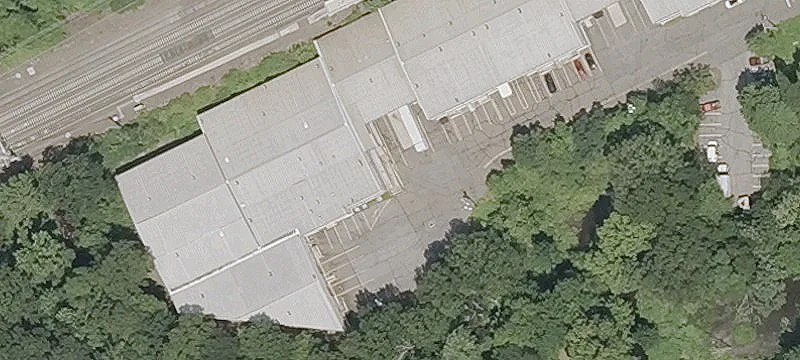 Warehouse with 15-Foot Clear Height