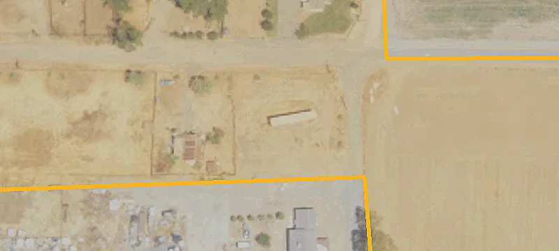 Industrial Land with Remodelable Structures