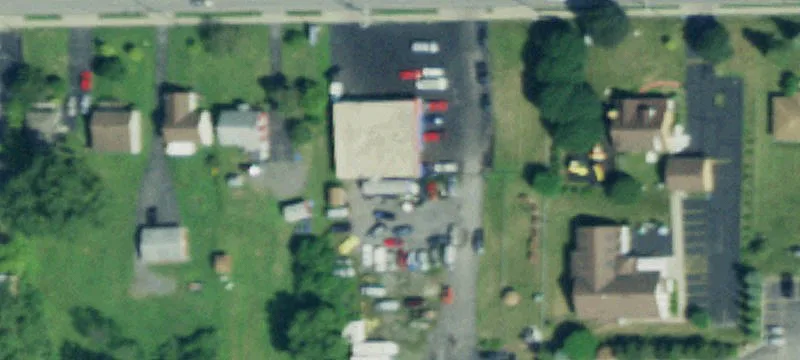 Auto & Truck Repair Facility with Bays