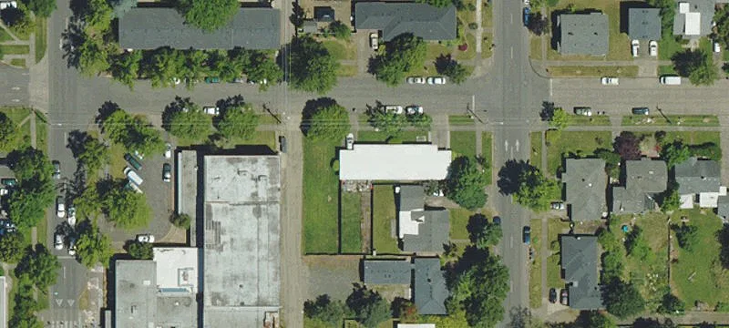 South Eugene Duplex with Attached Garages