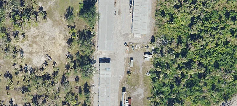 Spacious Warehouse with Truck Access