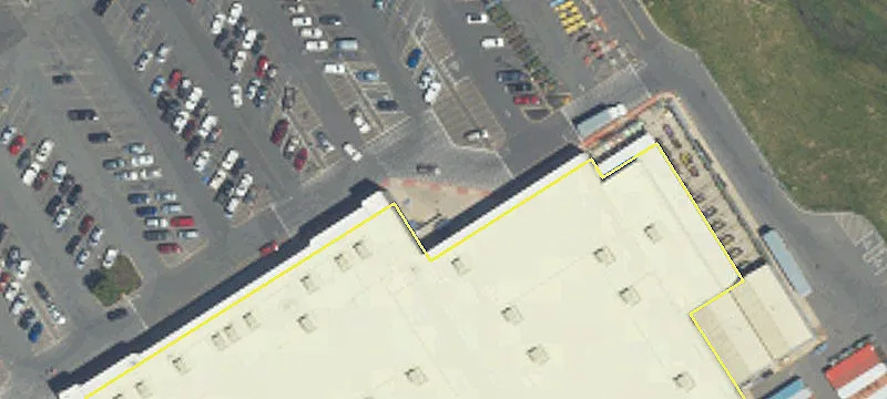 Retail Shopping Center on Highway Corridor