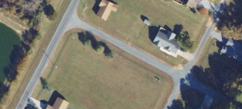 Waterfront Golf Community Corner Lot