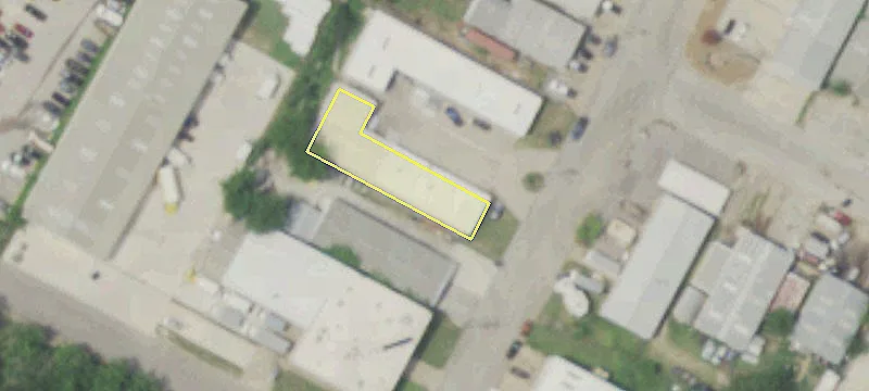 Warehouse with Grade-Level Doors