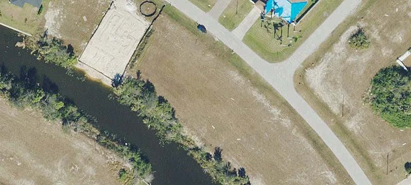 Freshwater Canal Front Land Lot
