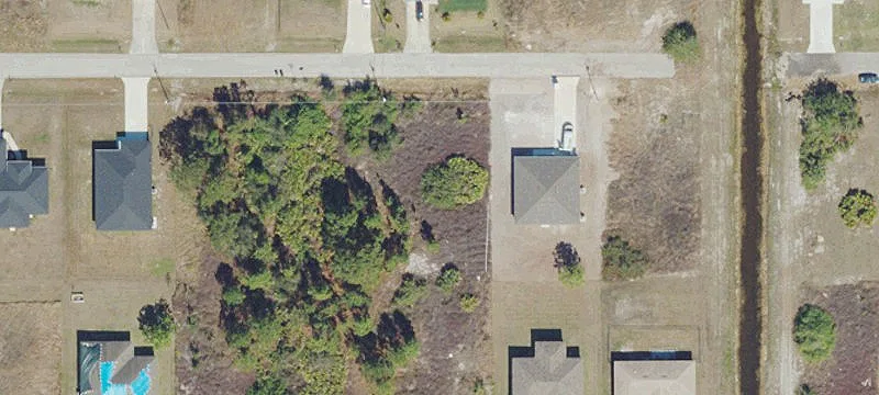 Vacant Residential Lot on Dead-End Street