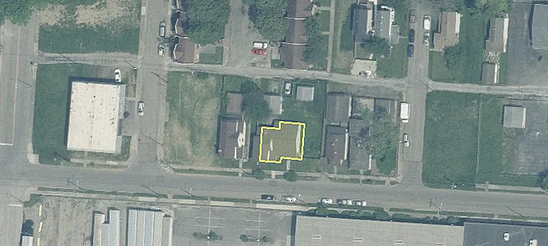 Well-Maintained Duplex with Split Garage