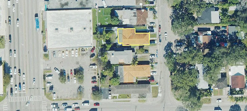 Three-Bedroom Second-Floor Rental