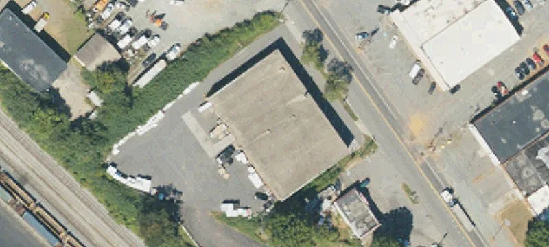 Dock-High Warehouse with Spray Booth