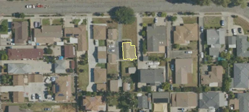 Detached Triplex with Garages