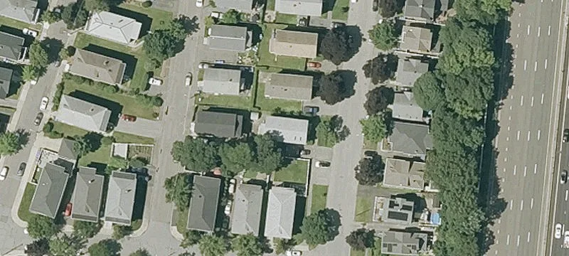 Duplex with Private Yard Parking