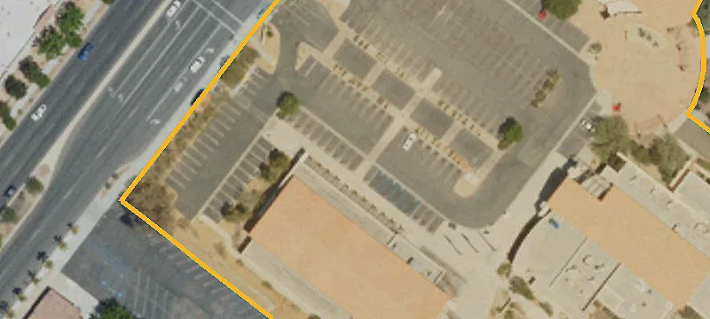 Residential Land Lot on Parkway