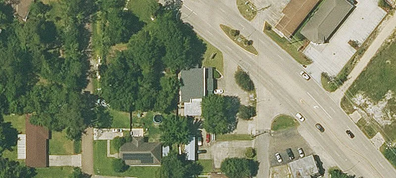 Corner Office and Live-On-Site