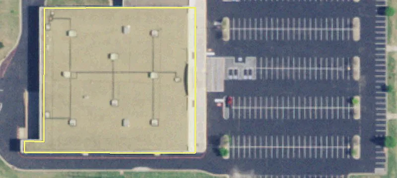 Retail Center with Strong Freeway Visibility