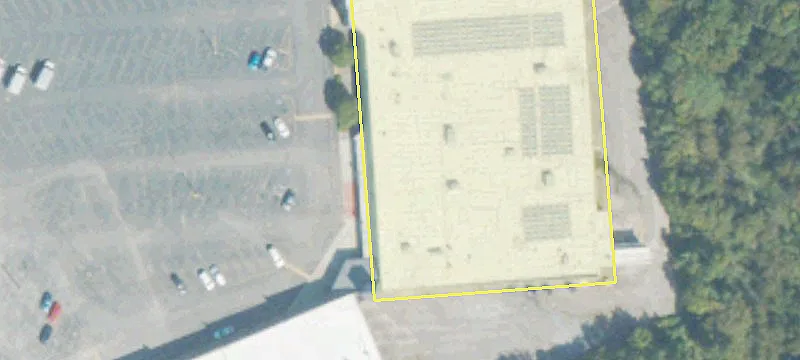 Retail Center with Entertainment Anchor