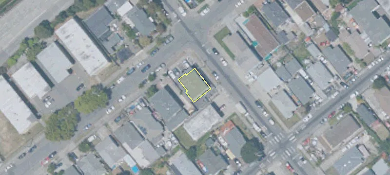HAP-Contract Fourplex With Private Entries
