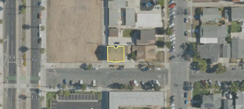 1922 Four-Unit Residential Income Building